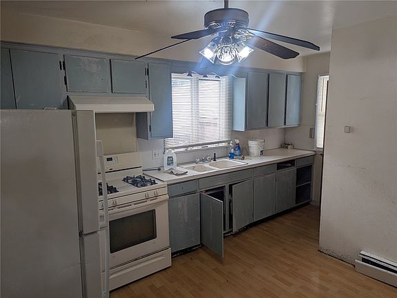 5th image of 797 Bay St