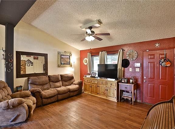 5th image of 3617 Duke Ln