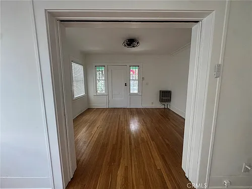 5160 1/2 Franklin Ave Photo 1