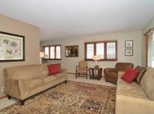 1670 1st Ave, Grafton, WI 53024