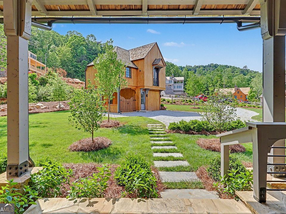 43rd image of 140 Cove View Ln