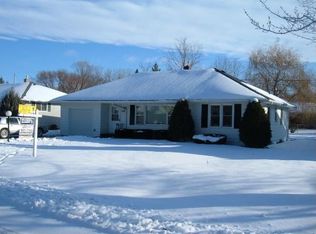 1963 Palisades Dr, Appleton, WI 54915