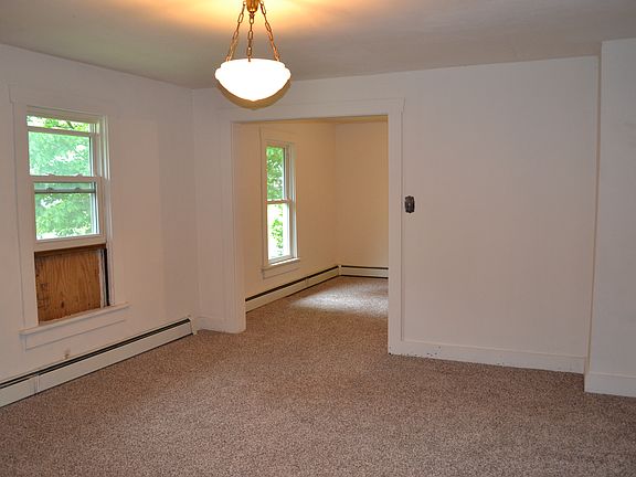 5th image of 317 Denby St