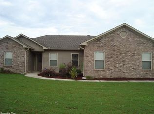10 Castleton Dr, Ward, AR 72176