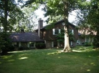 736 Old Millcreek Rd, Hookstown, PA 15050