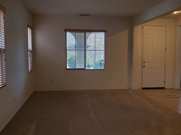 3rd image of 27834 Slumber Ln