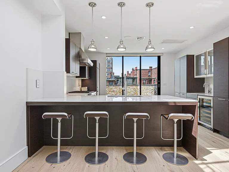 431 Marlborough St #3 — Photo 10