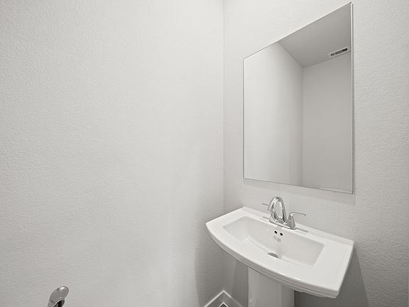 5th image of 4006 Crowning Ct