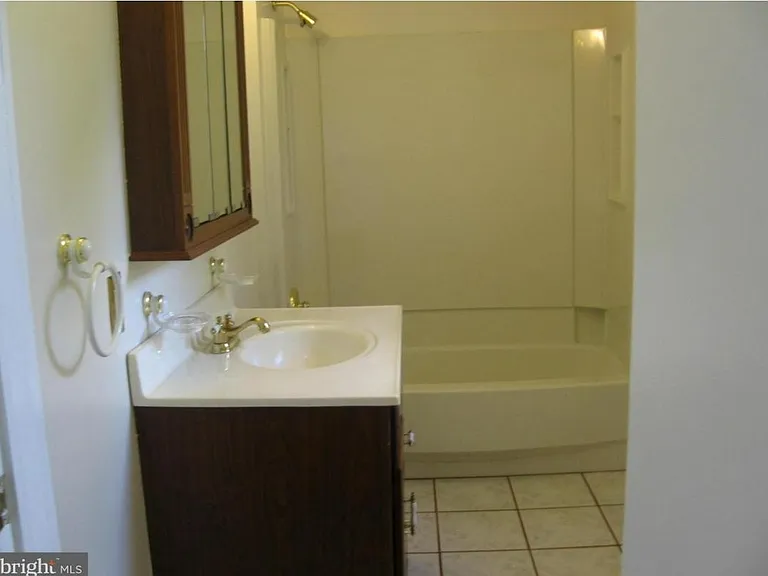 8421 Richmond Ave — Photo 6