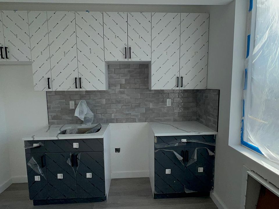 2nd image of 40 W 176th St #303