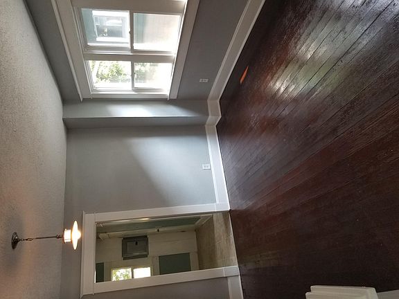 3rd image of 617 N Grant Ave