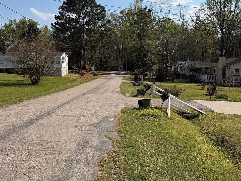 2nd image of 0 Circle Dr