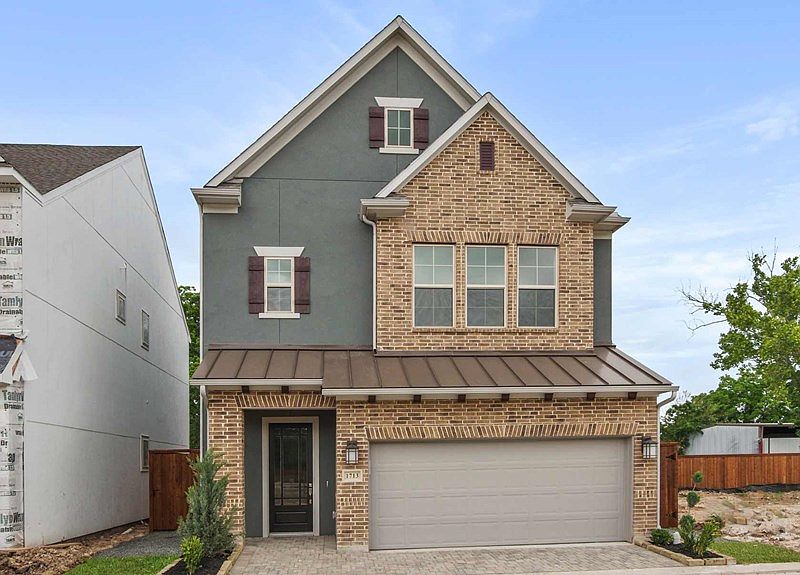 The Alexis - A Exterior