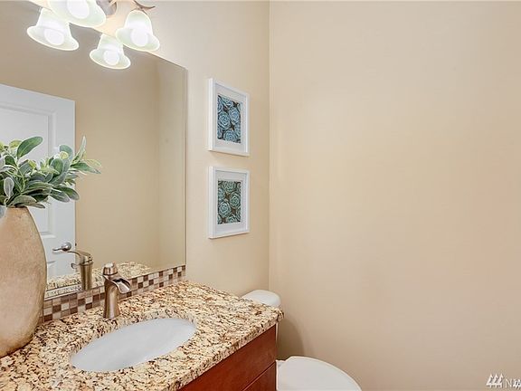 4th image of 900 228th Ave NE Unit 8C