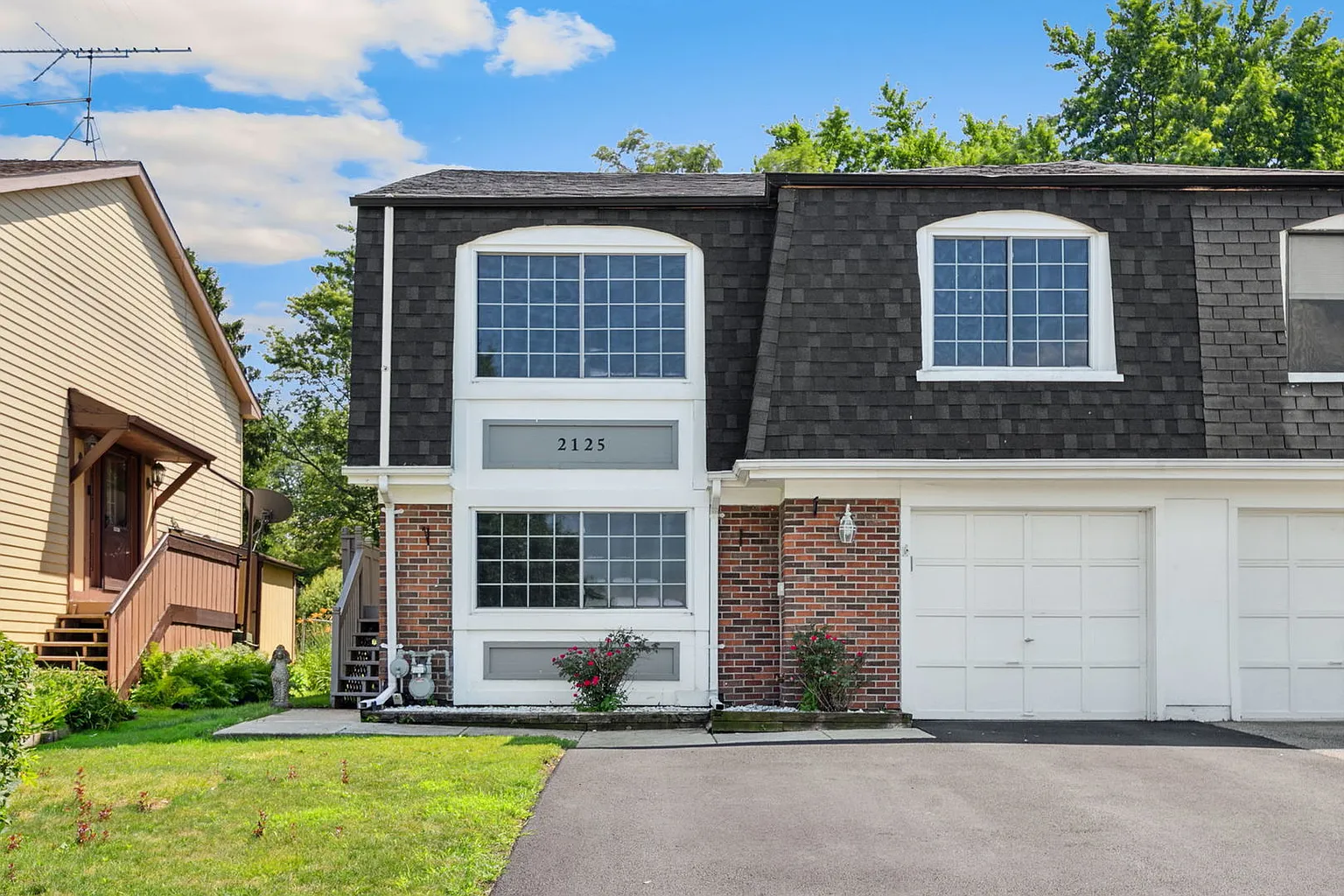 2125 Leeward Ln photo 1