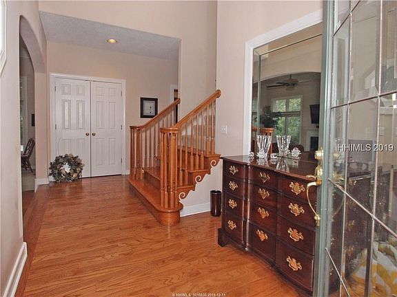 3rd image of 97 Headlands Dr