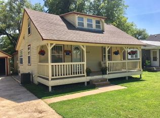 1007 E 8th St, Newton, KS 67114