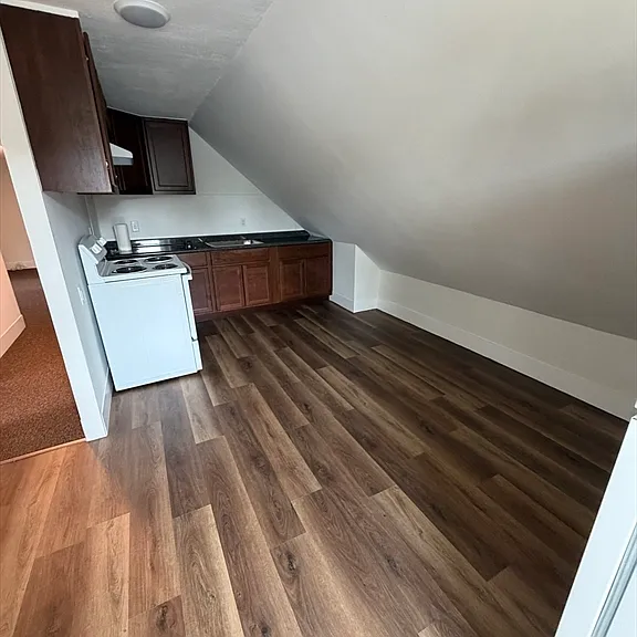 430 Cohannet St #3 — Photo 2