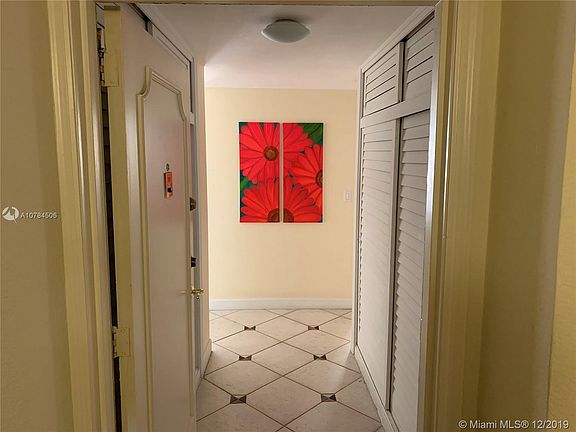 3rd image of 1408 Brickell Bay Dr APT 306