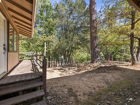 3rd image of 21919 Fallview Dr