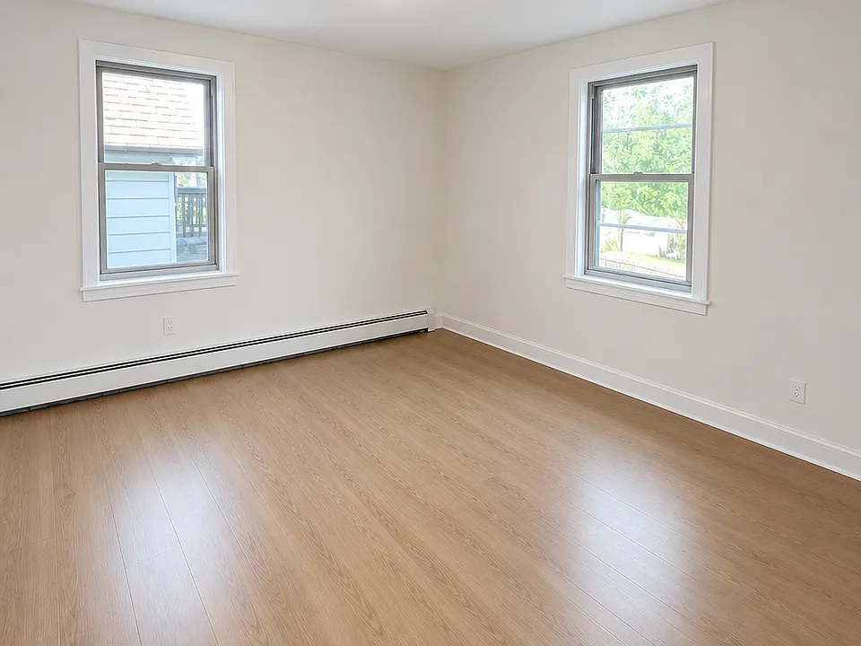 8 Kensington Ave #2
