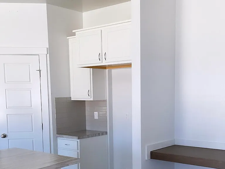 2934 W Silver Riv — Photo 11
