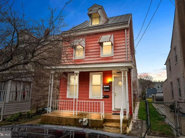 526 Swain St, Bristol, PA 19007