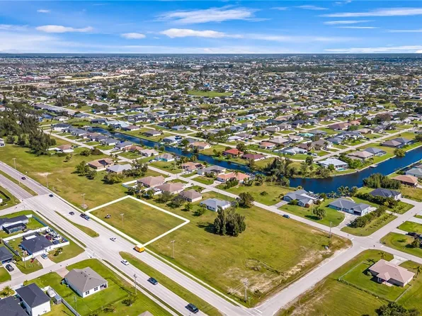 1213 Chiquita Blvd S, Cape Coral, FL 33991