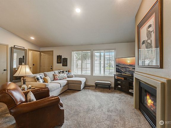 3rd image of 8343 NE 54th Street