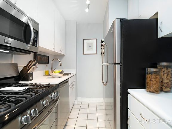 4th image of 132 E 35th St APT 5K