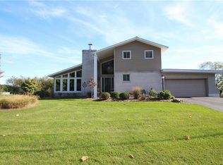 6368 Ridge Rd, New Tripoli, PA 18066