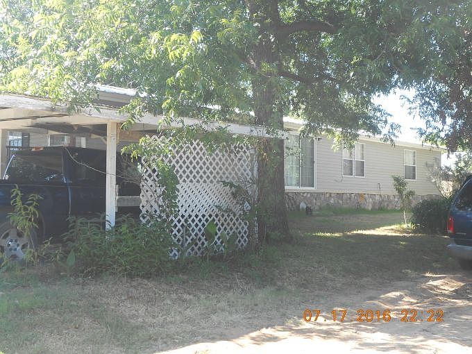 1st image of 148 E Oak Ave