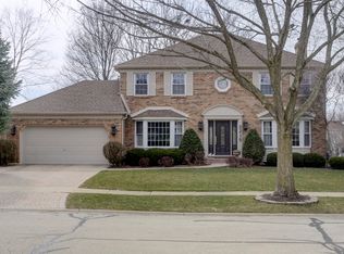 2215 Oberlin Ct, Naperville, IL 60565