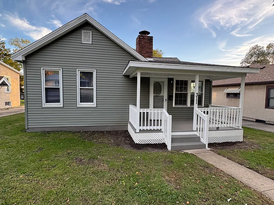 311 E Devlin St