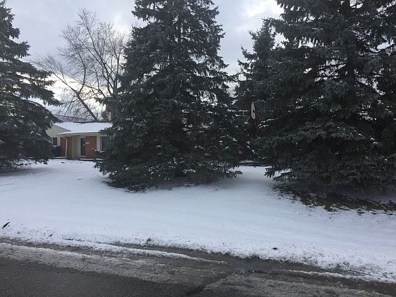 3rd image of 8010 Dungarvin Dr