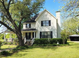 608 N Lamar St, Tioga, TX 76271