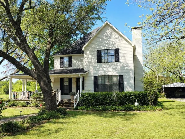 608 N Lamar St, Tioga, TX 76271