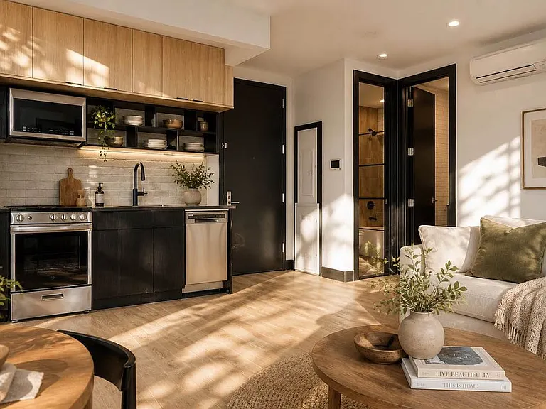 74 George St #3B — Photo 2