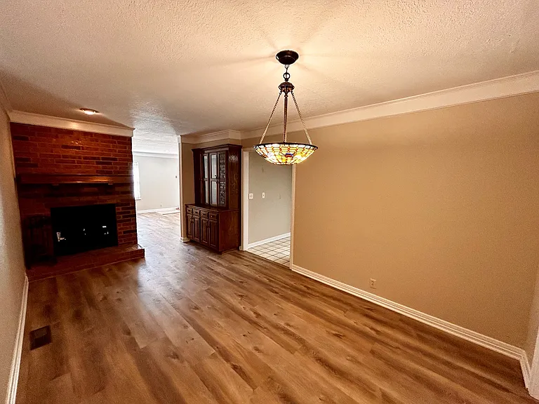 11902 Shady Trail Ln — Photo 6