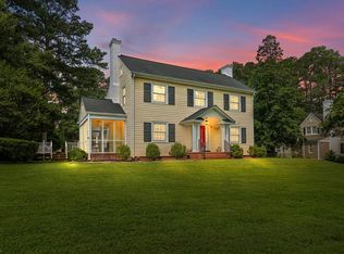 405 Meadow Ln, Franklin, VA 23851