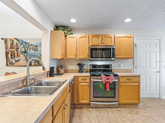 5th image of 17325 SE 91ST LEE AVENUE