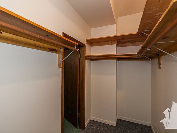 2nd image of 660 W Grand Ave #Four
