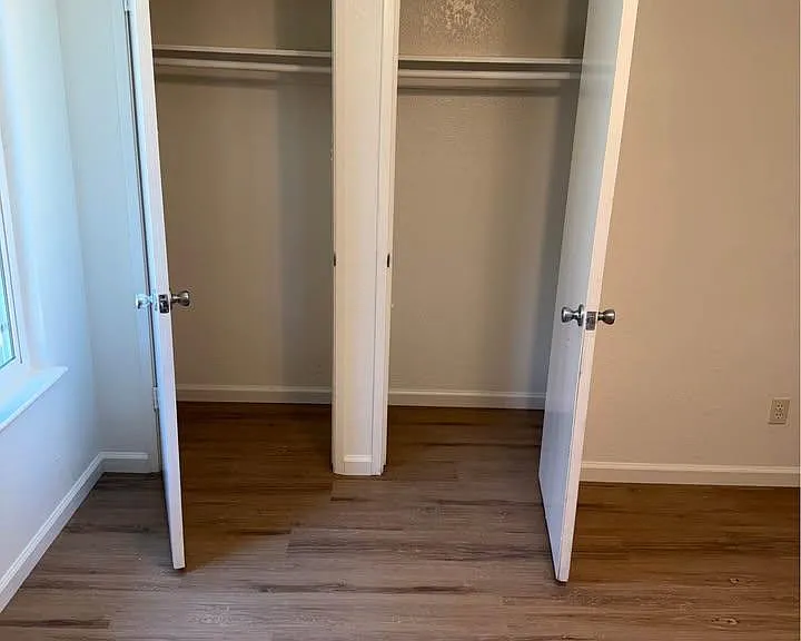 Unit Photo
