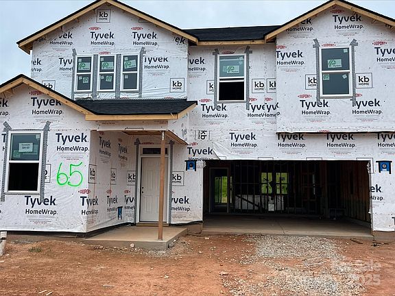 2nd image of 3001 Cunningham Farm Dr