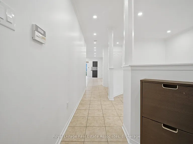 70 Echoridge Dr — Photo 6