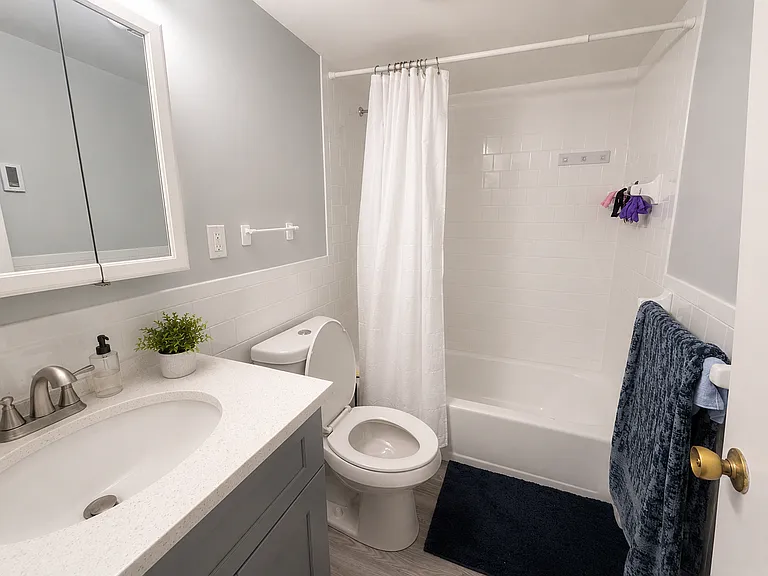 530 Vfw Pkwy #101 — Photo 9