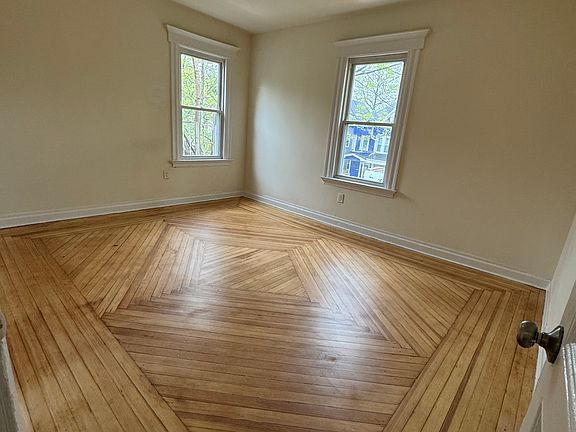3rd image of 132 William St APT 2