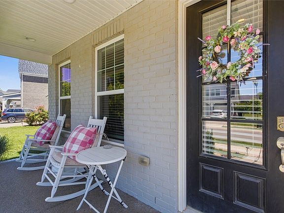 4th image of 3007 Singing Creek Dr