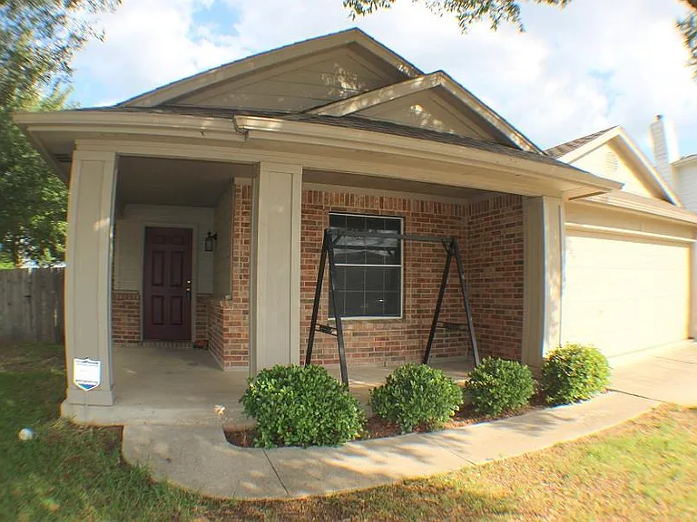 12321 Kilmartin Ln — Photo 19