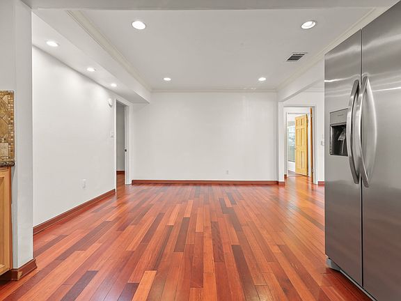 5th image of 2120B 9th Ave